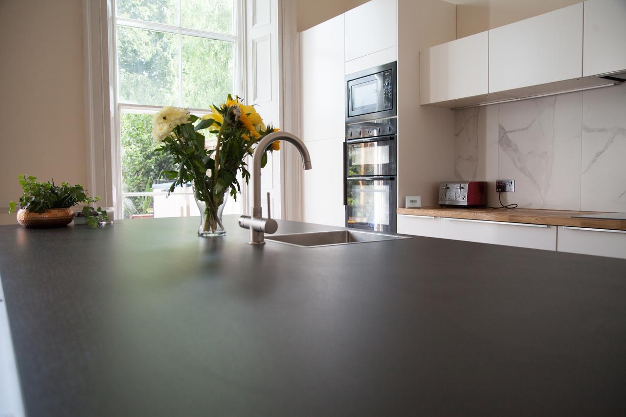 ソールズベリー Loder House Bed & Breakfast エクステリア 写真