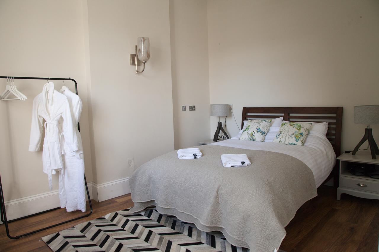 ソールズベリー Loder House Bed & Breakfast エクステリア 写真