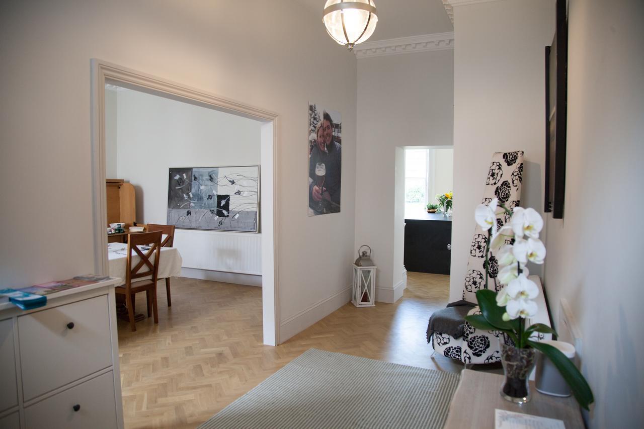 ソールズベリー Loder House Bed & Breakfast エクステリア 写真